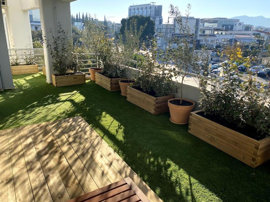 Spacious And Sunkissed 3Br & 2 Bathrooms Apartment Афины Экстерьер фото