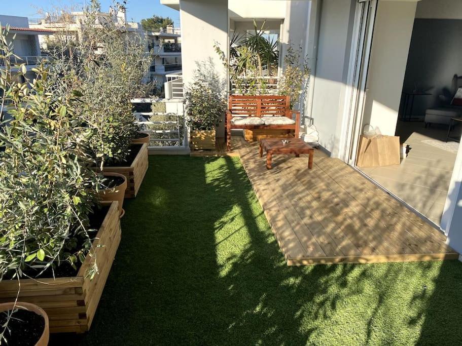 Spacious And Sunkissed 3Br & 2 Bathrooms Apartment Афины Экстерьер фото