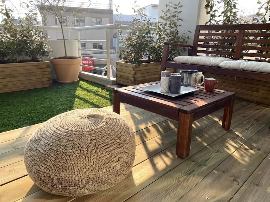 Spacious And Sunkissed 3Br & 2 Bathrooms Apartment Афины Экстерьер фото